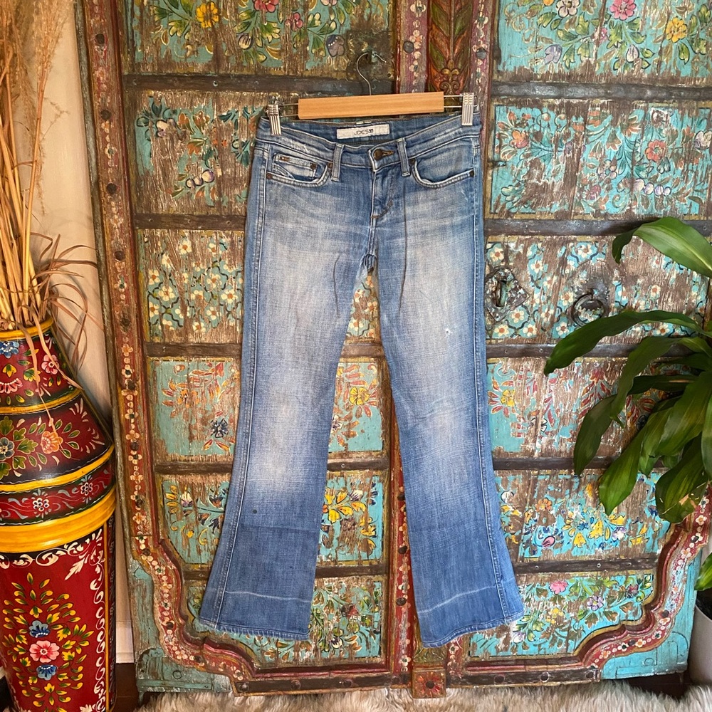Joe’s Jeans Stretchy and Distressed